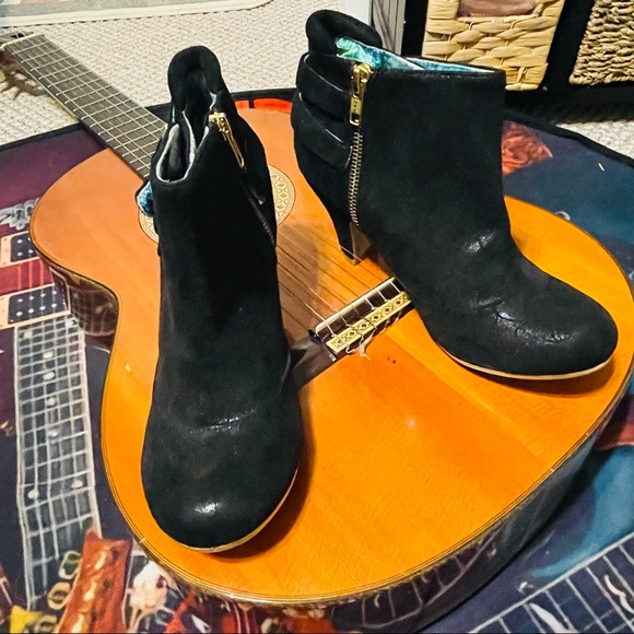 SALE!!! 🦇Fabulous Irregular Choice Retro Zip Moire Patterned Ankle Boots! - Picture 13 of 15